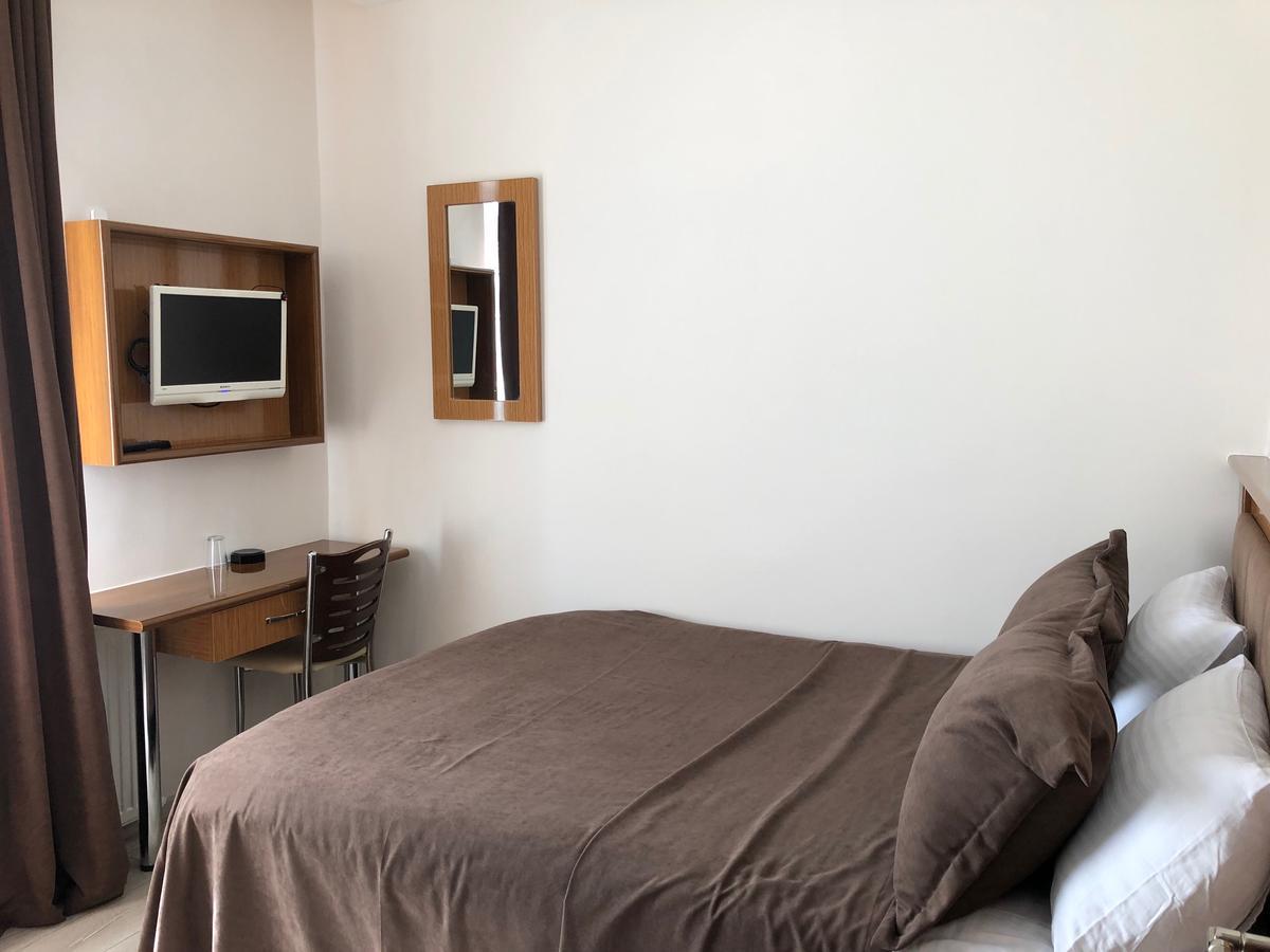 Gulistan Hotel Zara ภายนอก รูปภาพ
