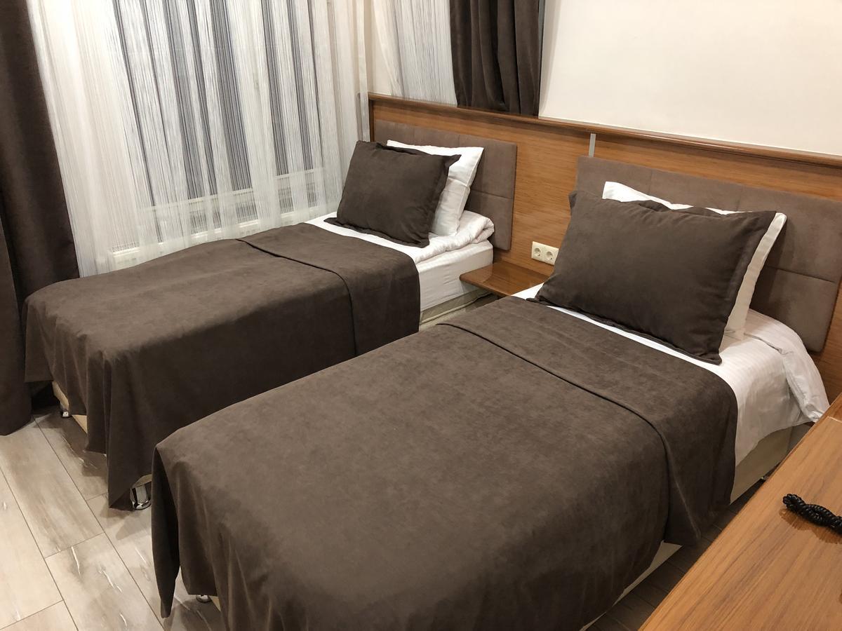 Gulistan Hotel Zara ภายนอก รูปภาพ